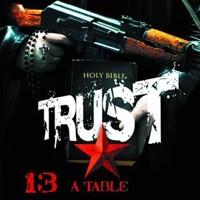 TRUST - 13 à Tables